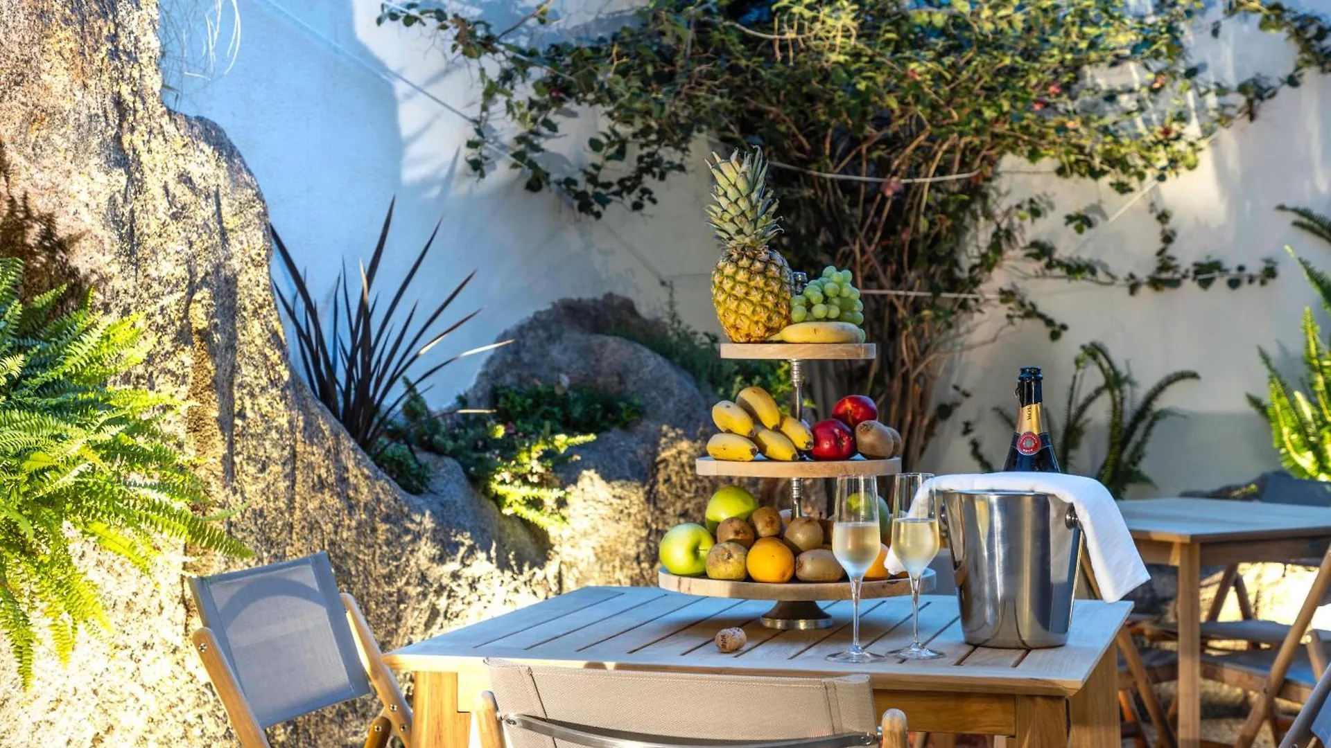 Bed and Breakfast Boutique Marconi à Quartu SantʼElena Couette-café