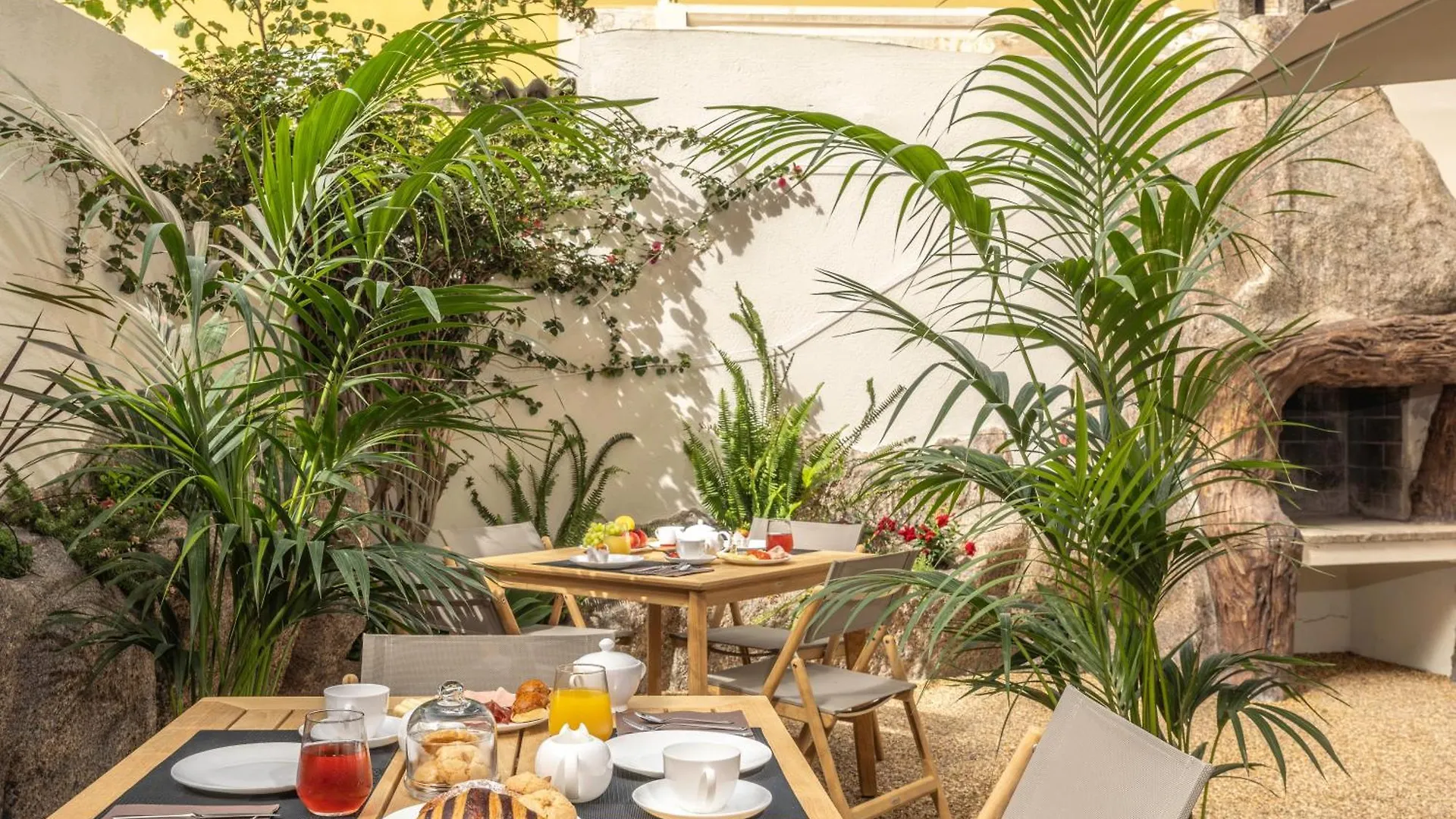 Couette-café Bed and Breakfast Boutique Marconi à Quartu SantʼElena