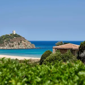 Ośrodek wypoczynkowy Baia Di Sardinia, Curio Collection By Hilton, Chia