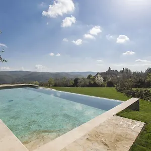 https://villa-le-barone.it-tuscanyhotel.com